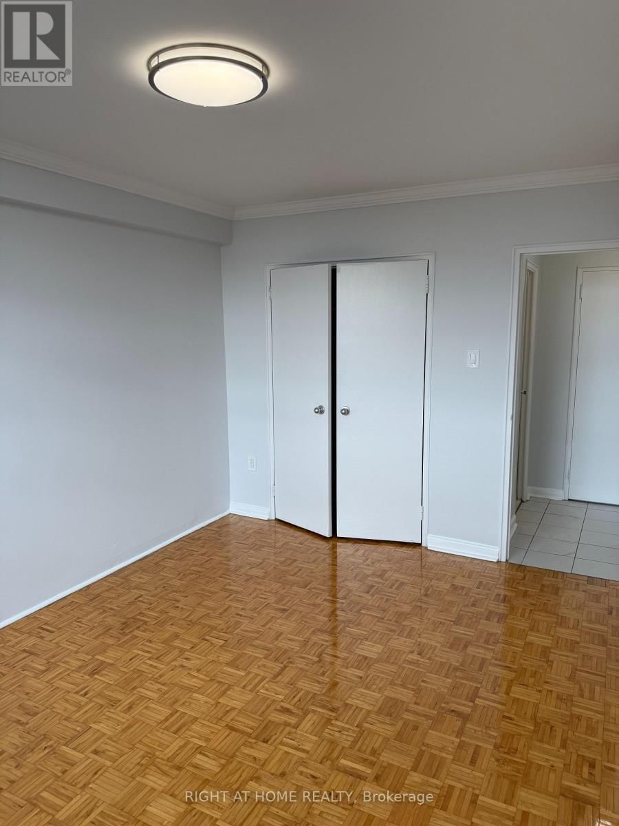 802 - 2663 LAKE SHORE BOULEVARD WEST Image 23