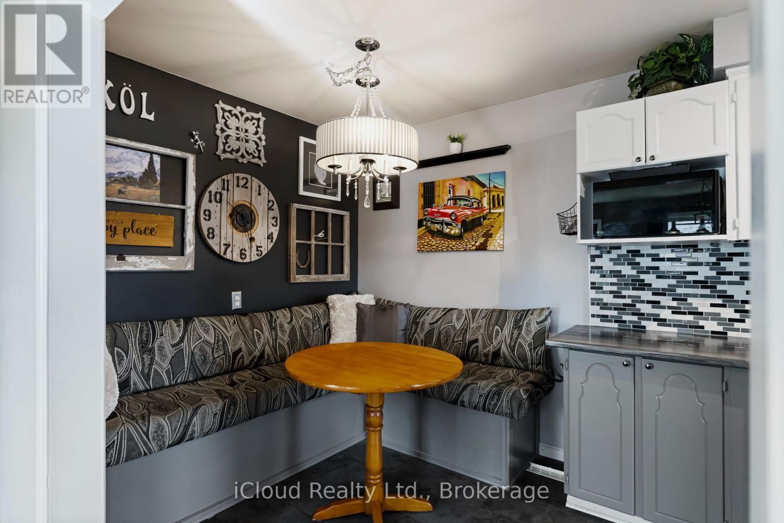 60 CANNON COURT WEST Image 16