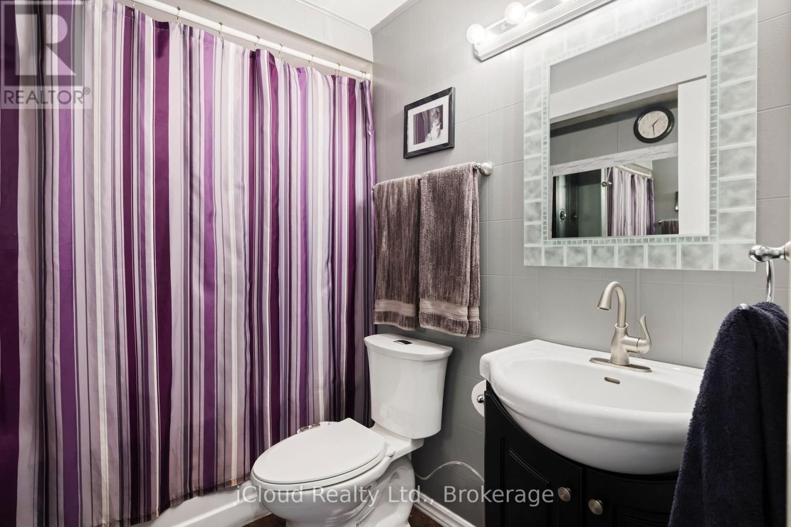 60 CANNON COURT WEST Image 23