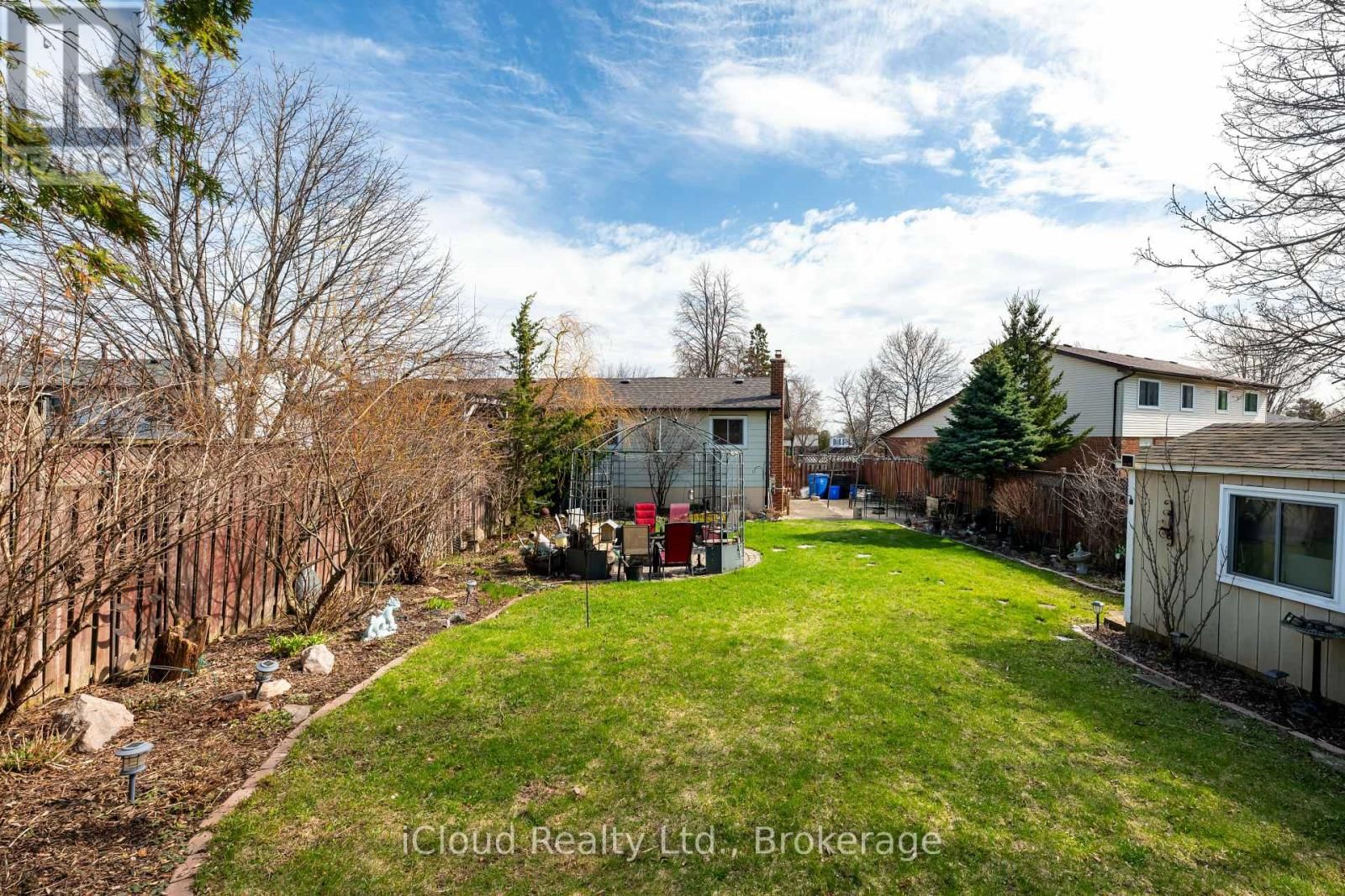 60 CANNON COURT WEST Image 35