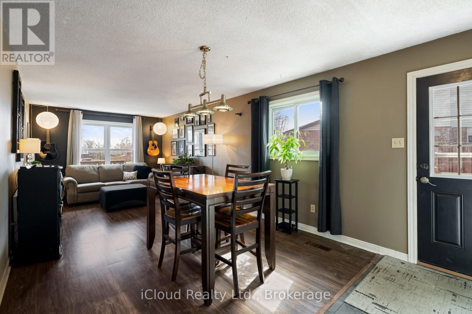 60 CANNON COURT WEST Image 8