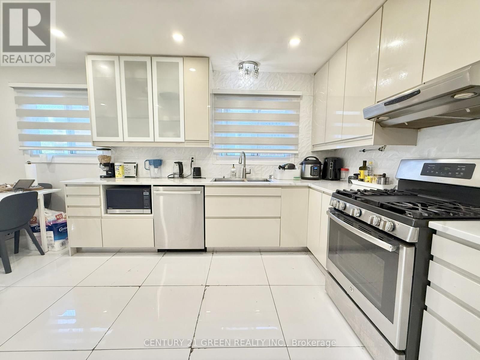 Upper - 963 LOVINGSTON CRESCENT Image 10