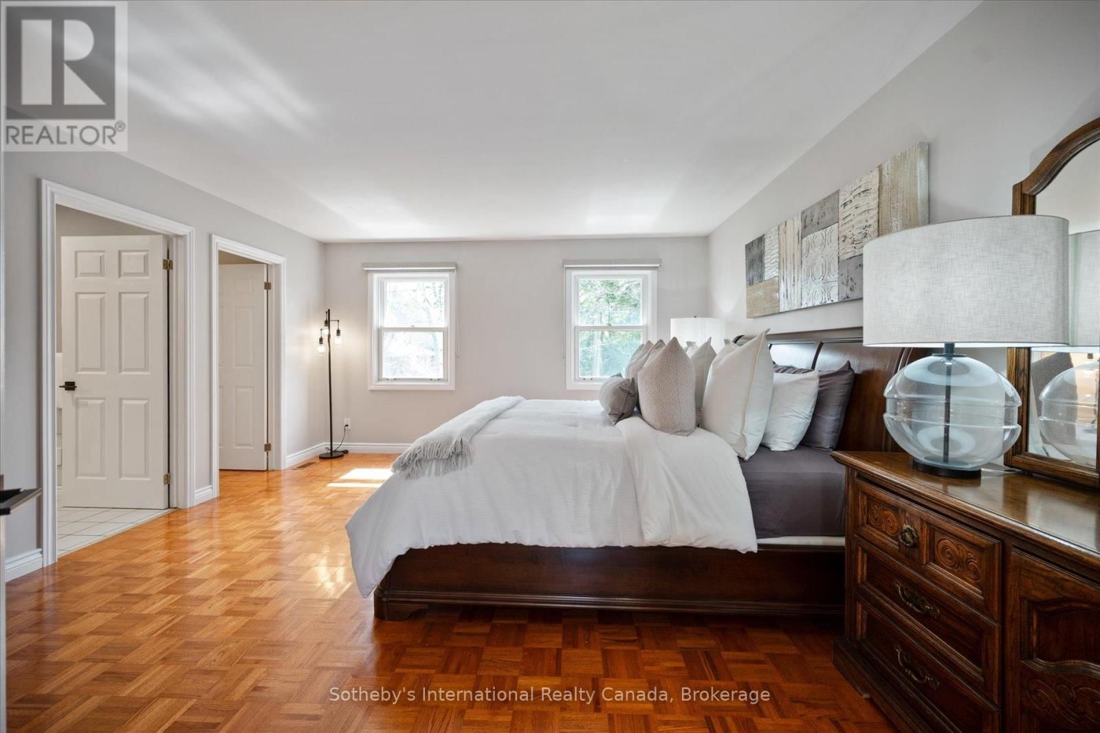 1248 LANDFAIR CRESCENT Image 27