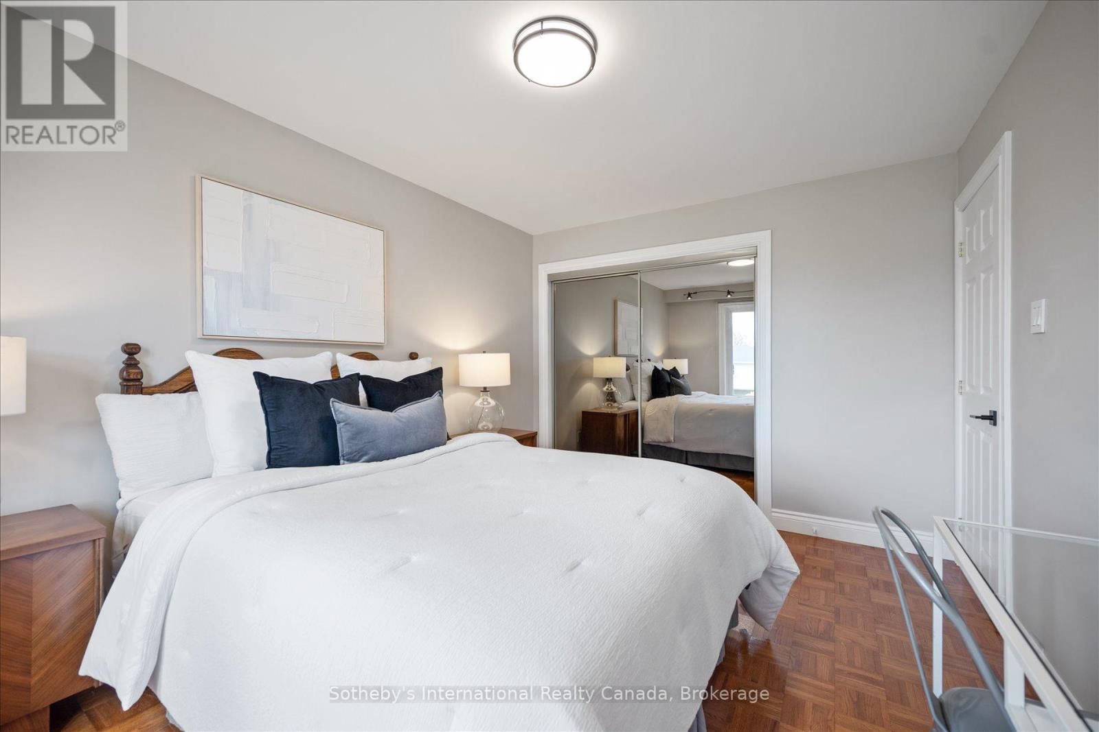 1248 LANDFAIR CRESCENT Image 38