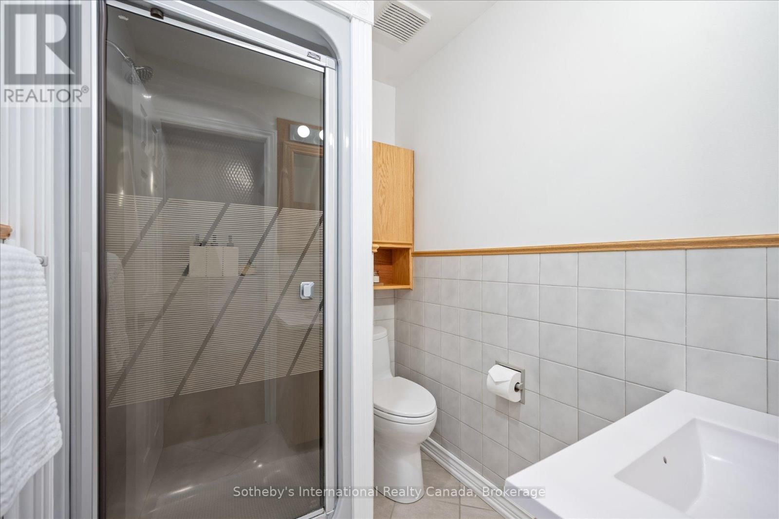 1248 LANDFAIR CRESCENT Image 42