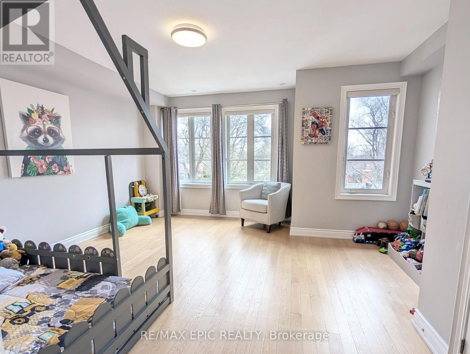 3 - 235 VAN DUSEN BOULEVARD Image 8