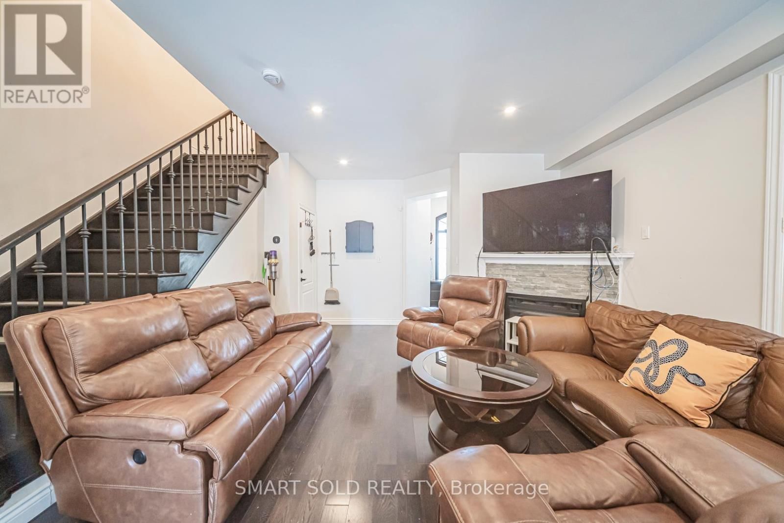 Upper - 3486 FOUNTAIN PARK AVENUE Image 20