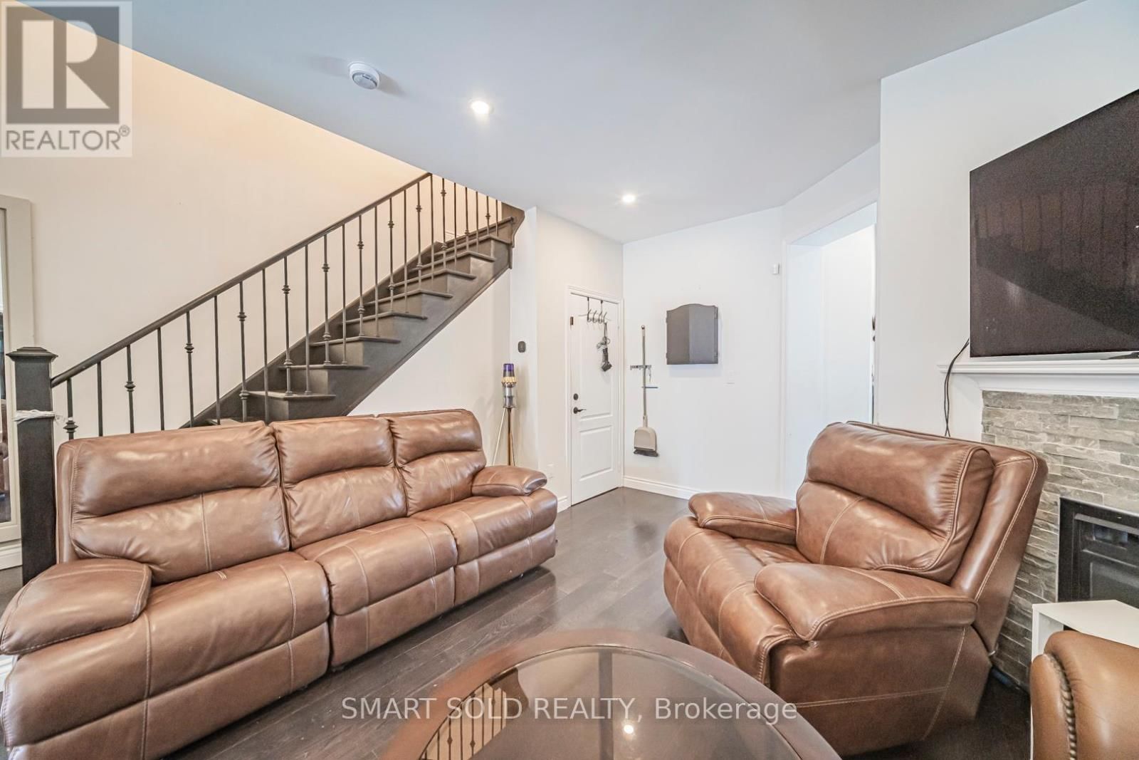 Upper - 3486 FOUNTAIN PARK AVENUE Image 21