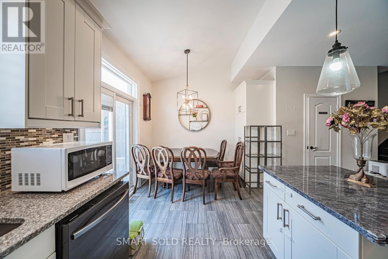 Upper - 3486 FOUNTAIN PARK AVENUE Image 29