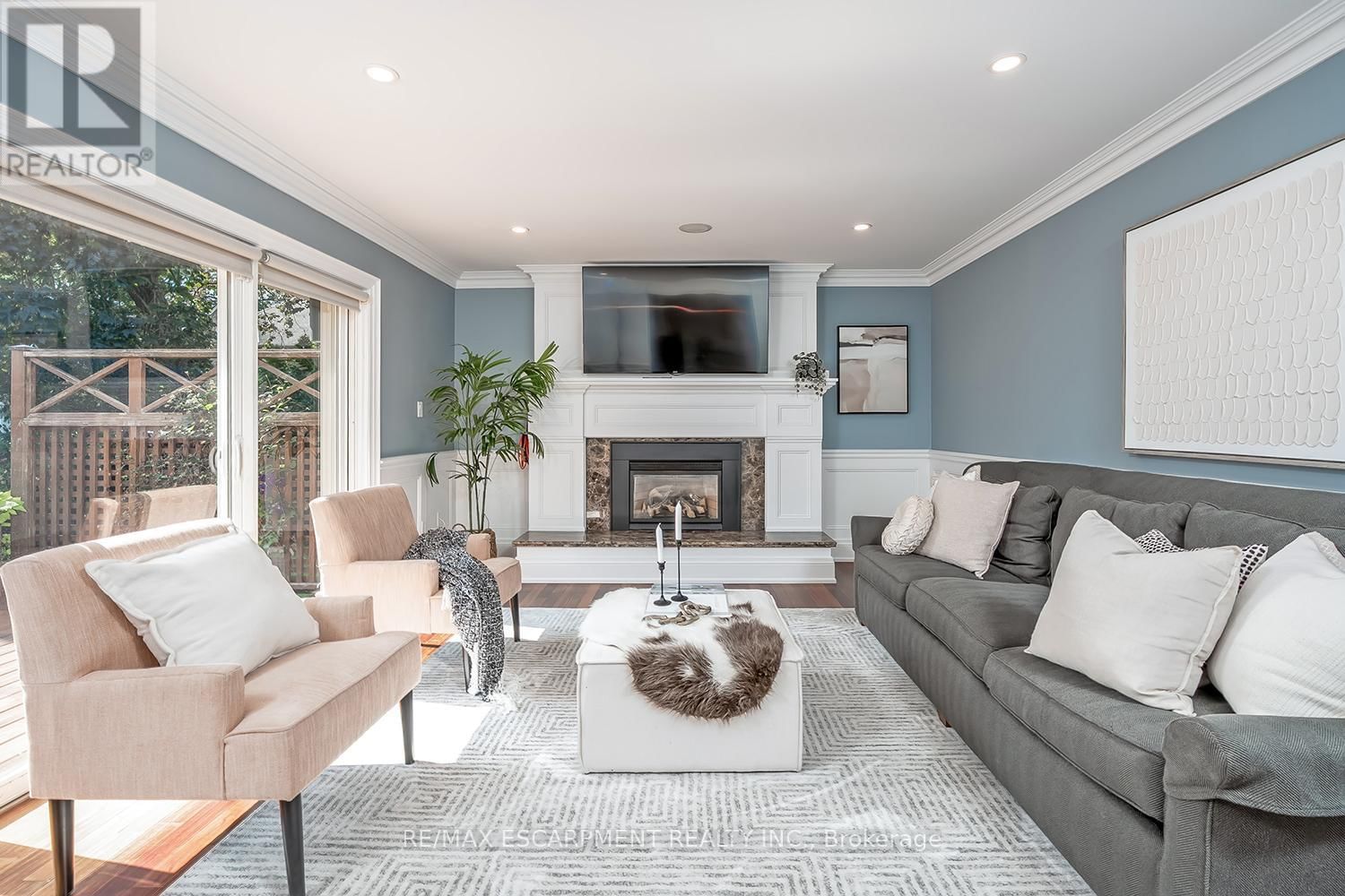 2428 LAKESHORE ROAD Image 20