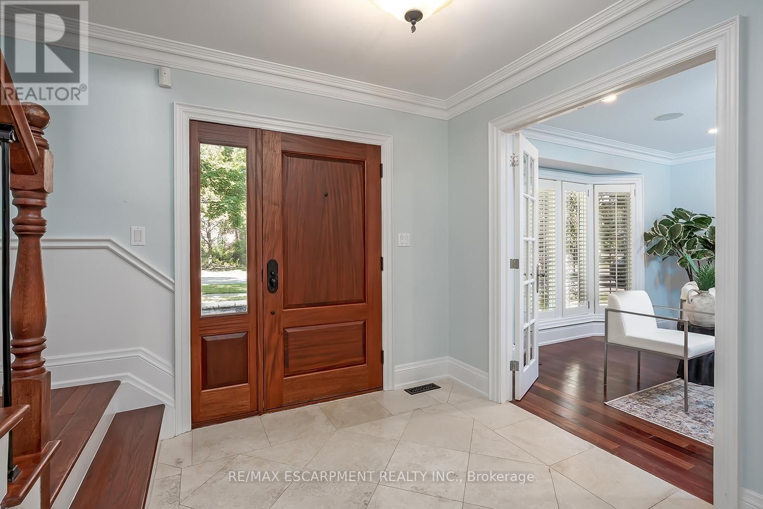 2428 LAKESHORE ROAD Image 4