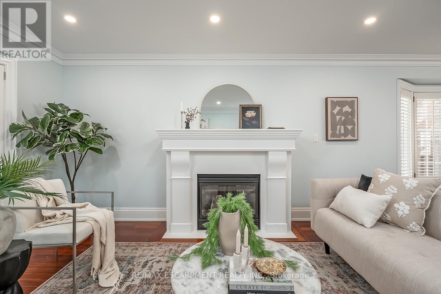 2428 LAKESHORE ROAD Image 7