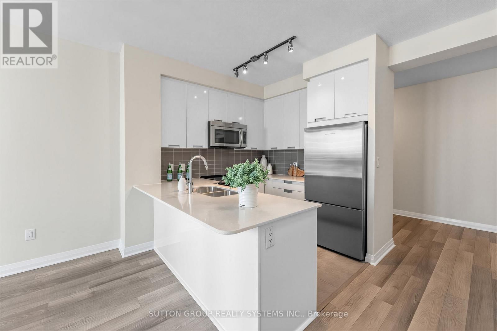 1410 - 5025 FOUR SPRINGS AVENUE Image 10