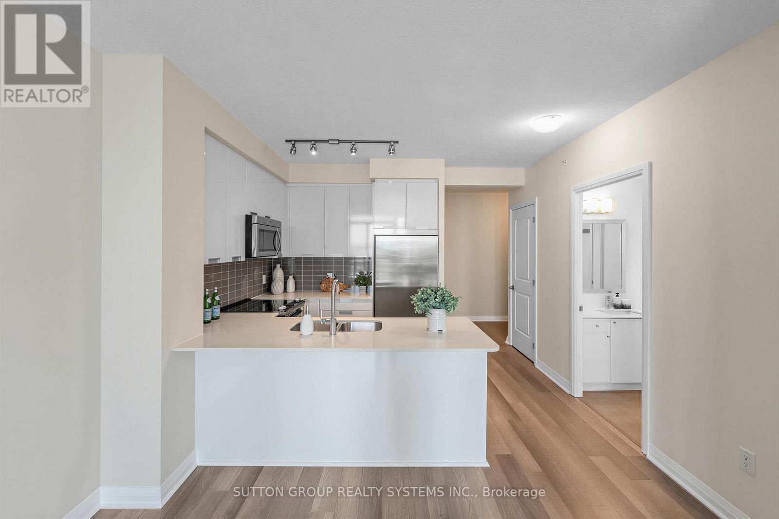 1410 - 5025 FOUR SPRINGS AVENUE Image 11