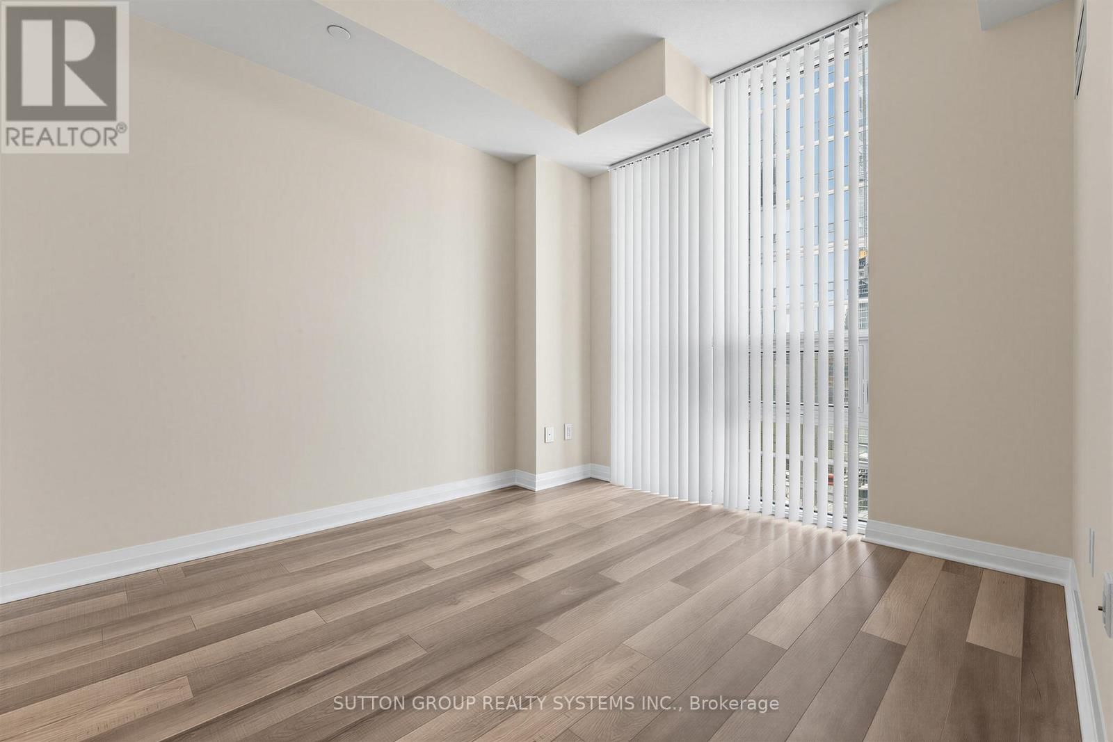 1410 - 5025 FOUR SPRINGS AVENUE Image 17