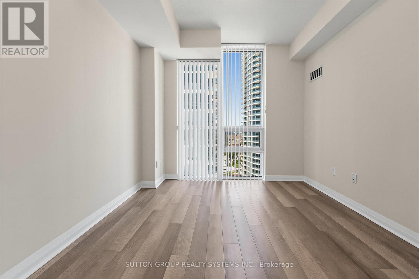 1410 - 5025 FOUR SPRINGS AVENUE Image 18