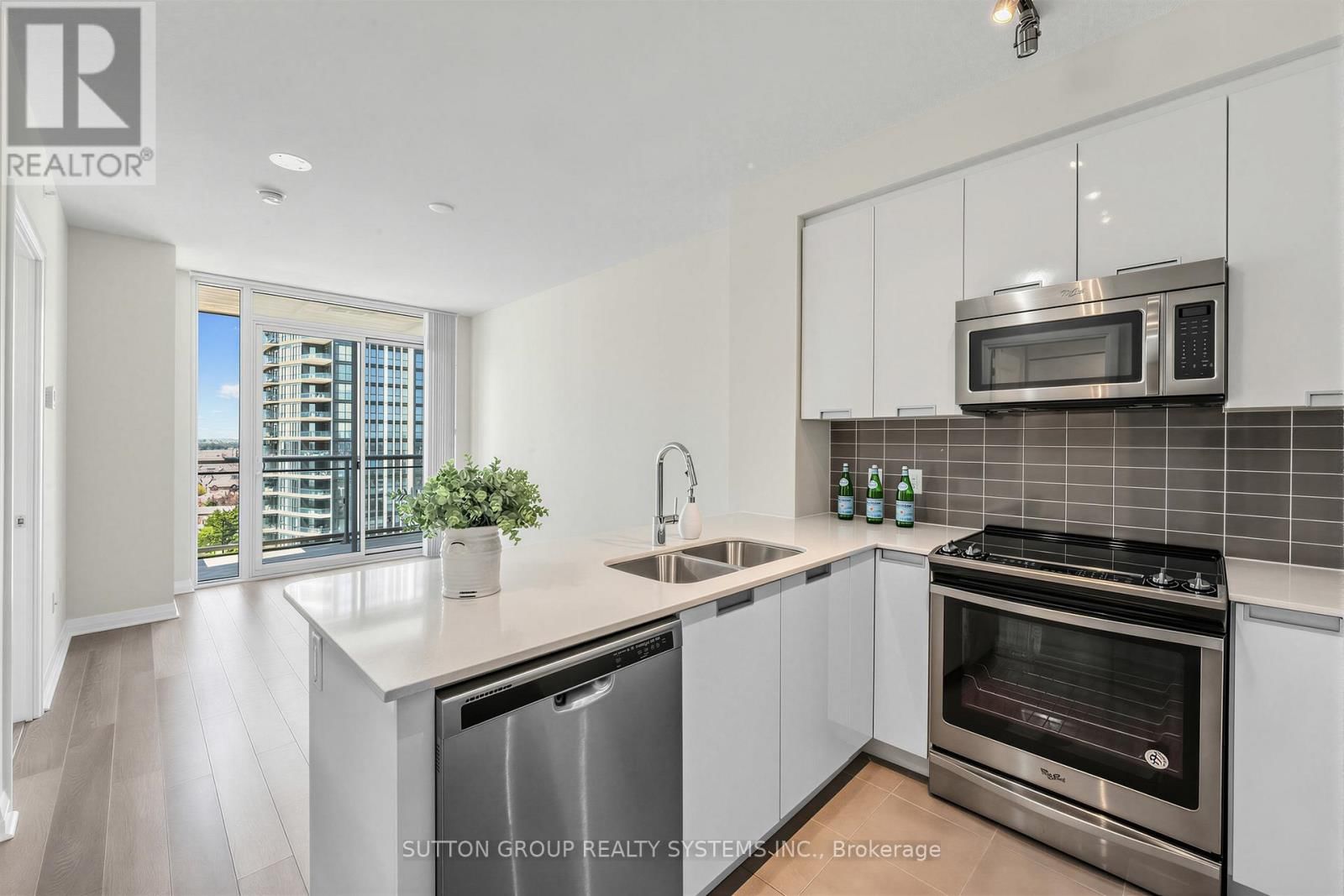 1410 - 5025 FOUR SPRINGS AVENUE Image 8