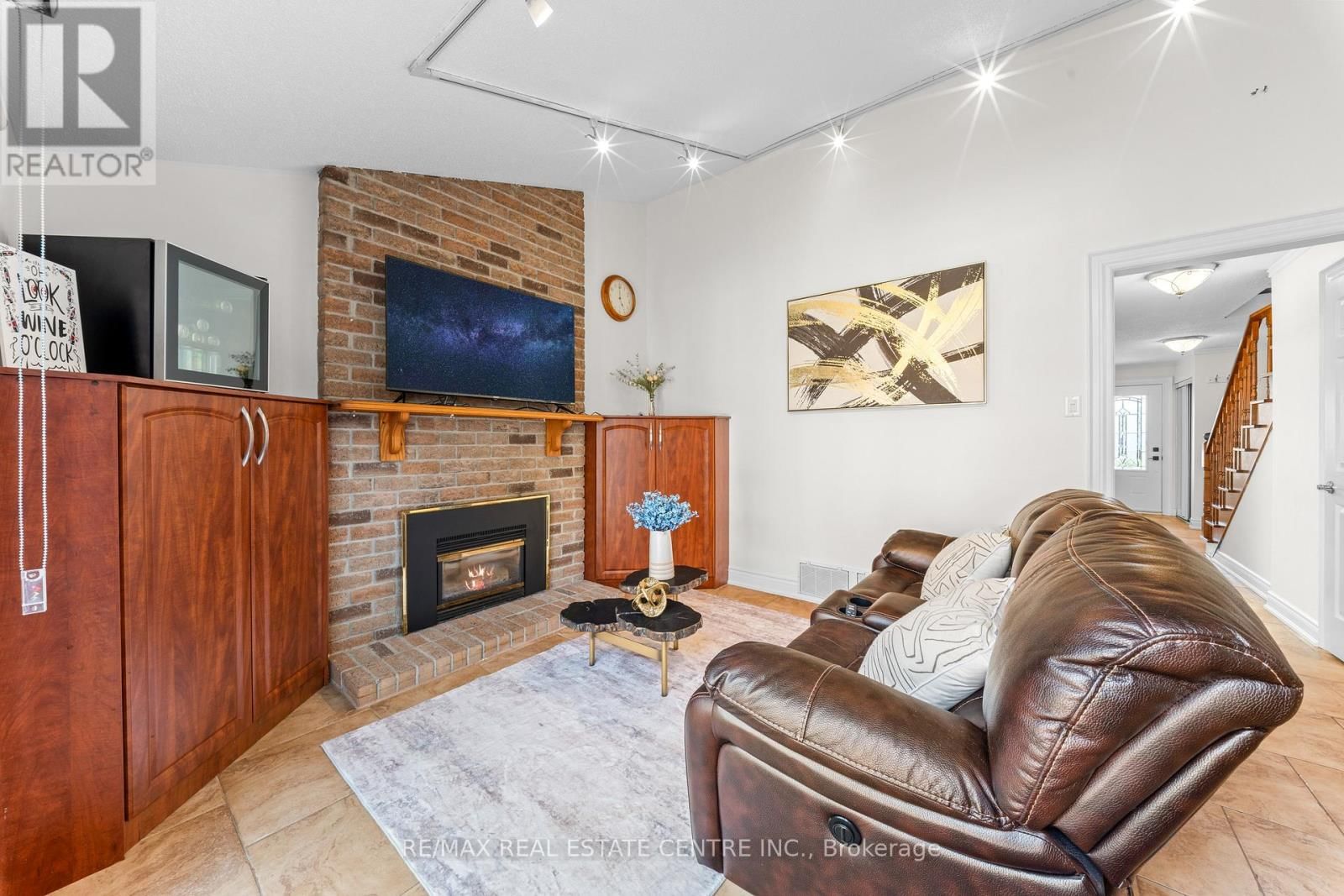 44 MIKADO CRESCENT Image 20