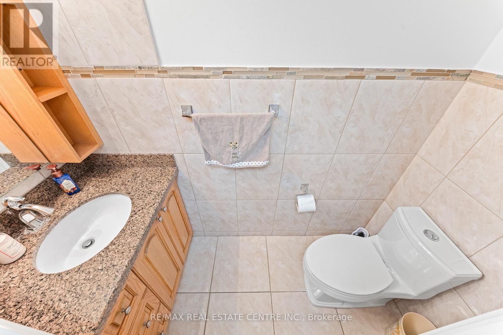 44 MIKADO CRESCENT Image 23