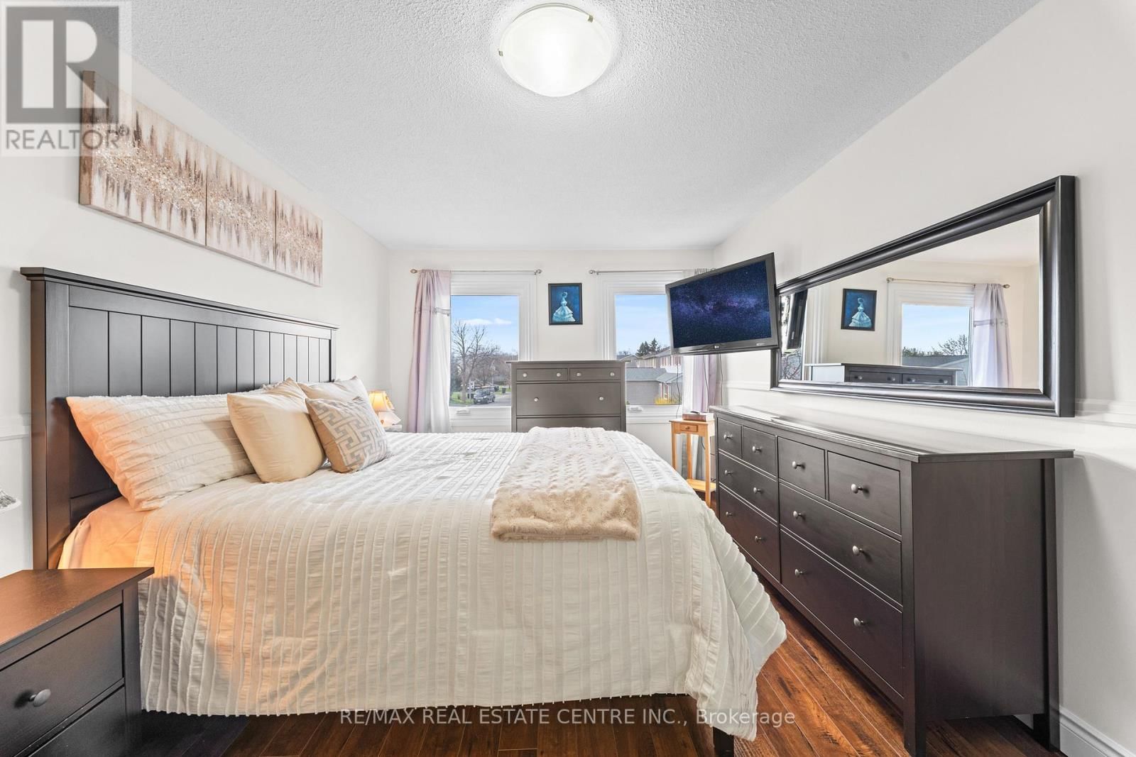 44 MIKADO CRESCENT Image 27