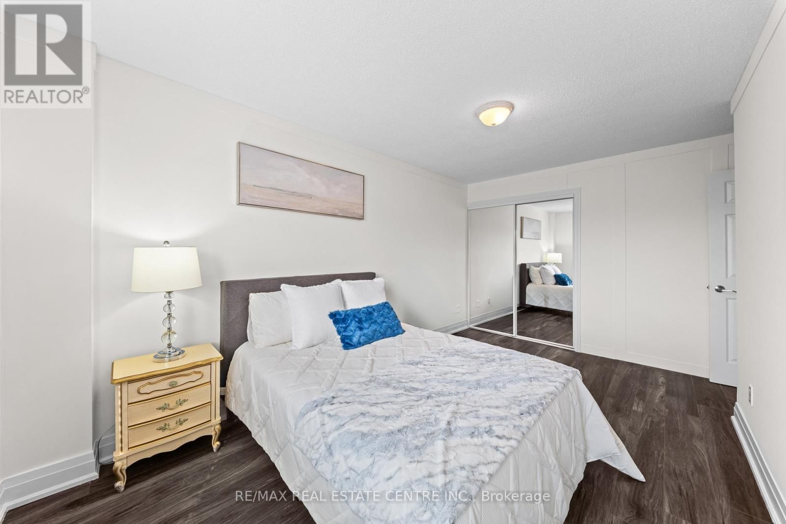 44 MIKADO CRESCENT Image 33