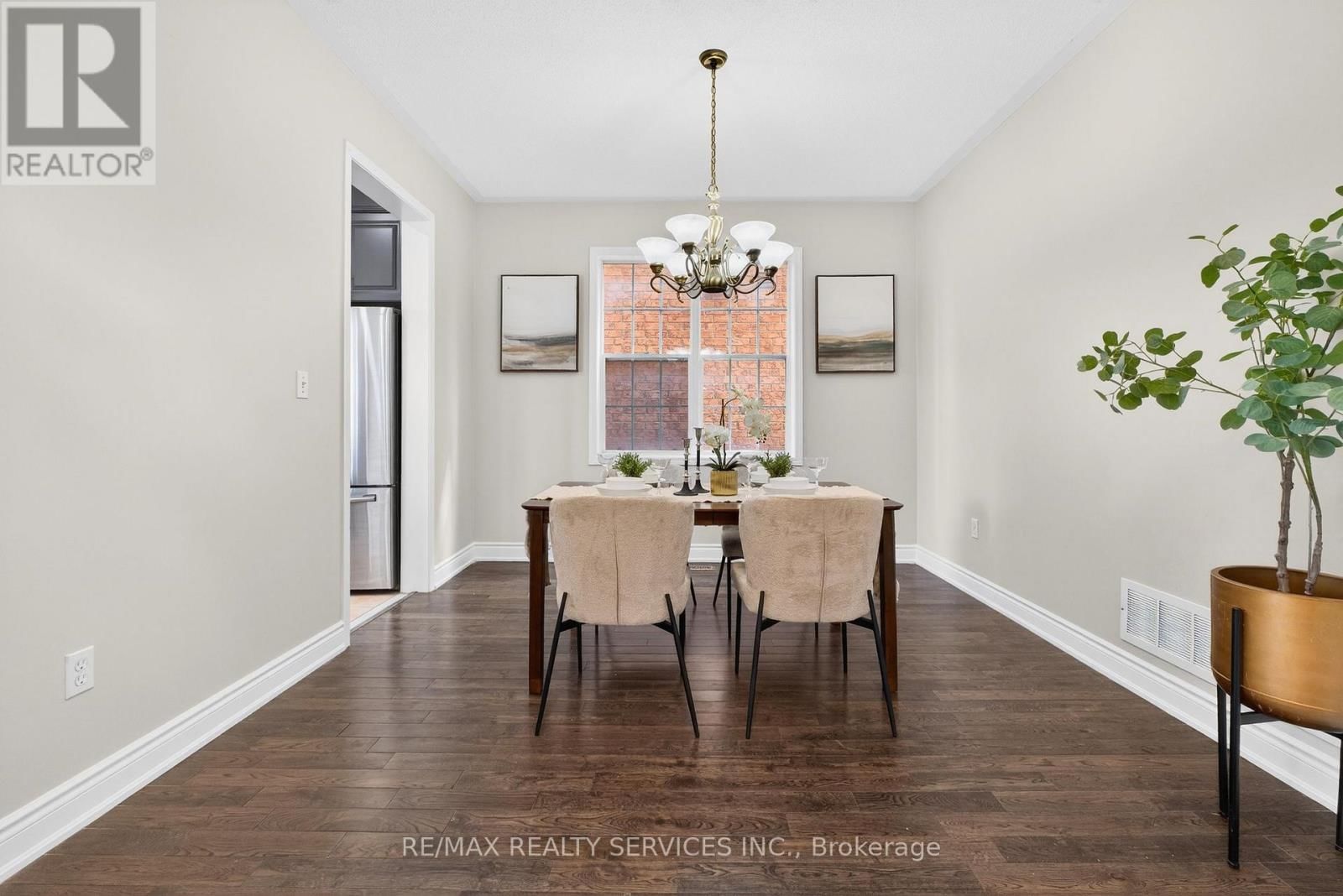 47 UPPER HIGHLANDS DRIVE Image 11