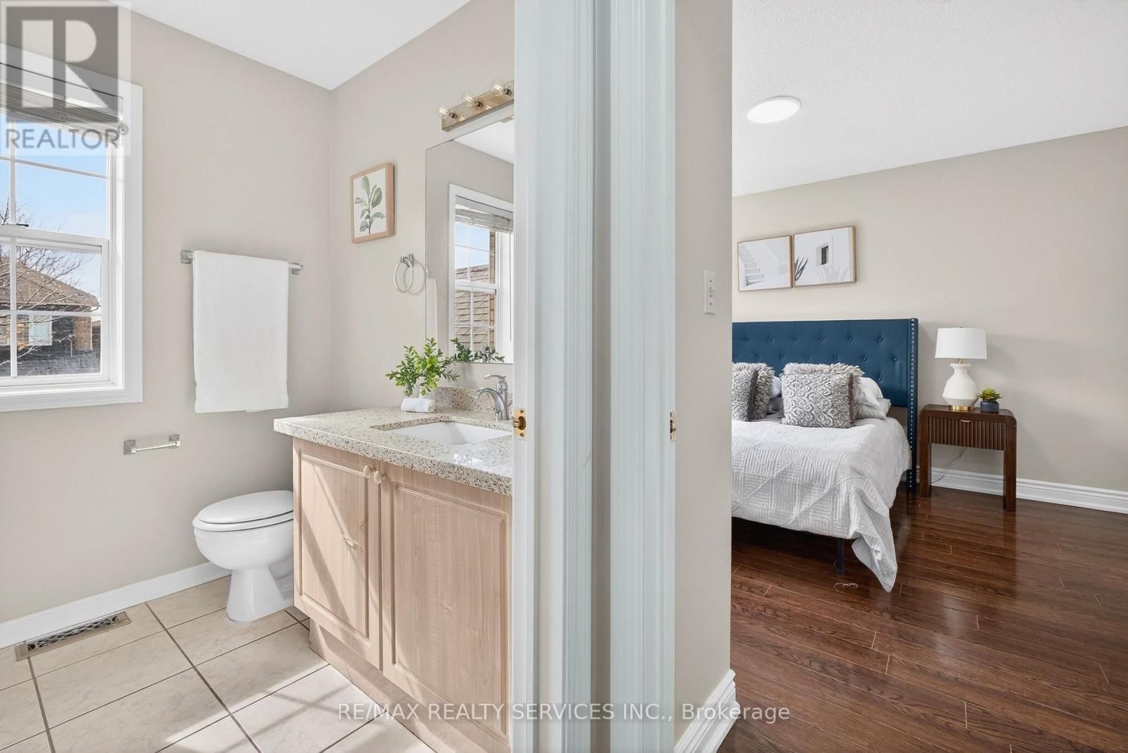 47 UPPER HIGHLANDS DRIVE Image 50