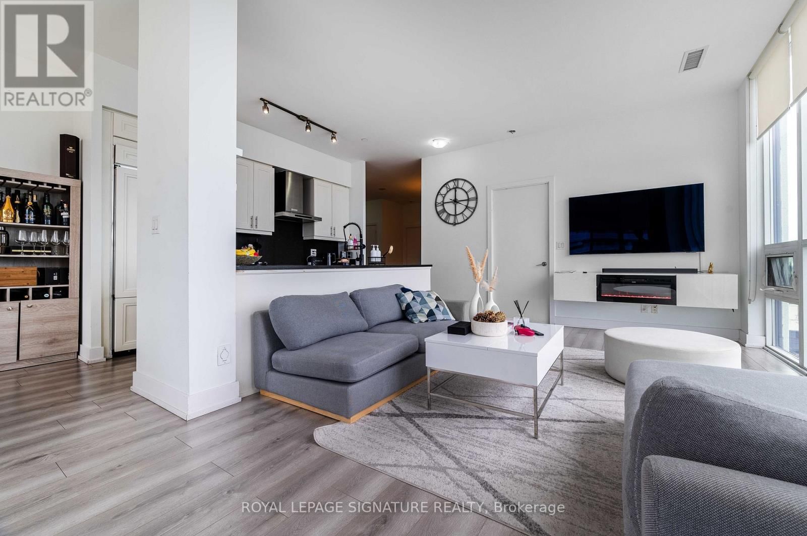 PH4 - 4011 BRICKSTONE MEWS Image 10