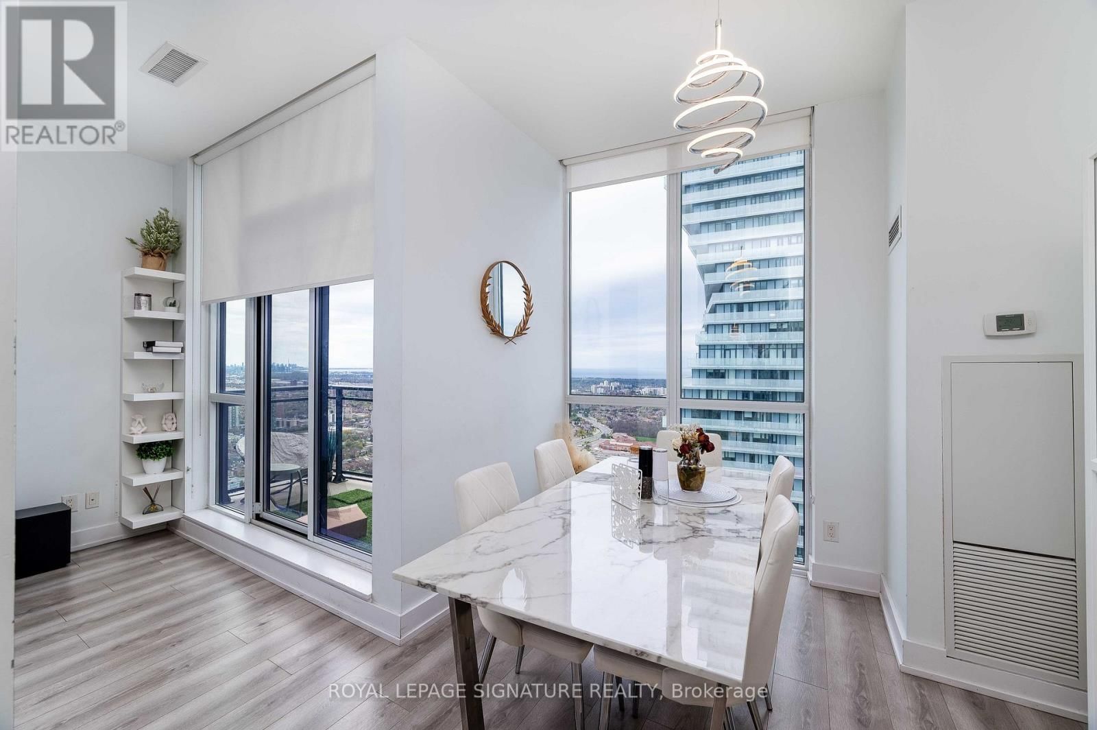 PH4 - 4011 BRICKSTONE MEWS Image 14