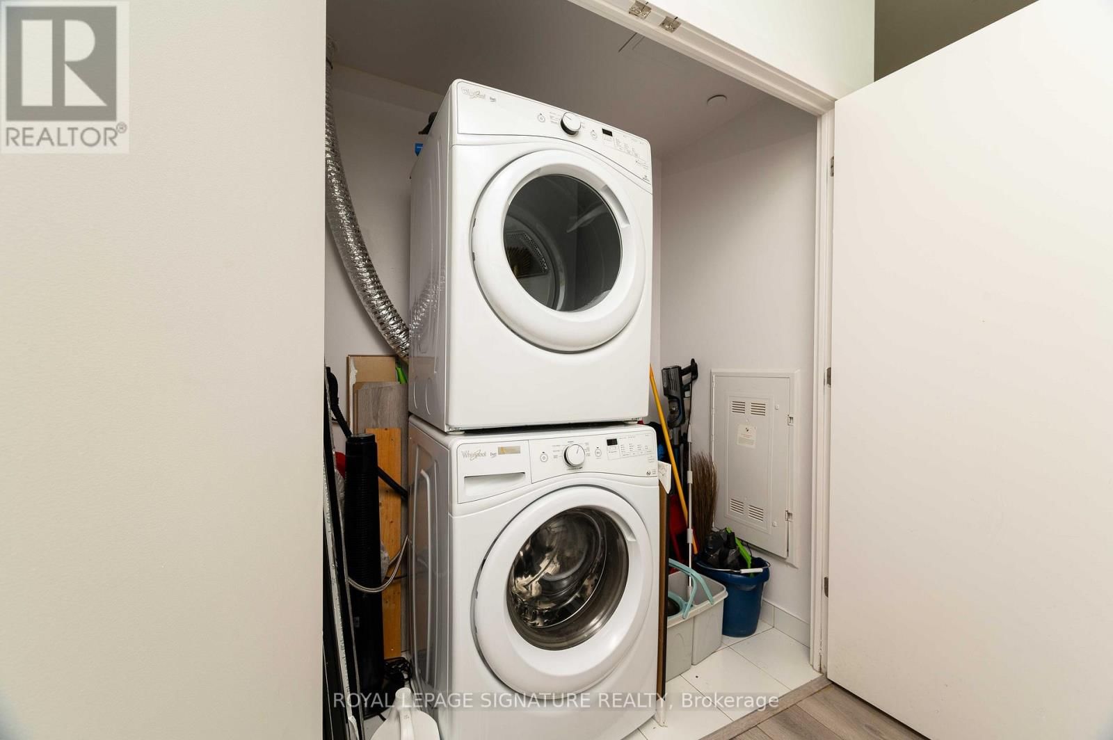 PH4 - 4011 BRICKSTONE MEWS Image 5