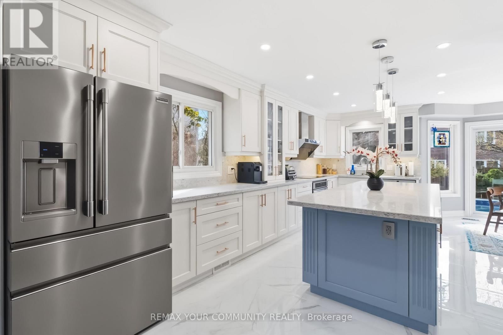 4184 VERMONT CRESCENT Image 14