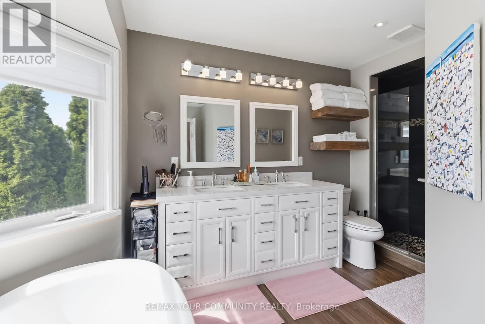 4184 VERMONT CRESCENT Image 23