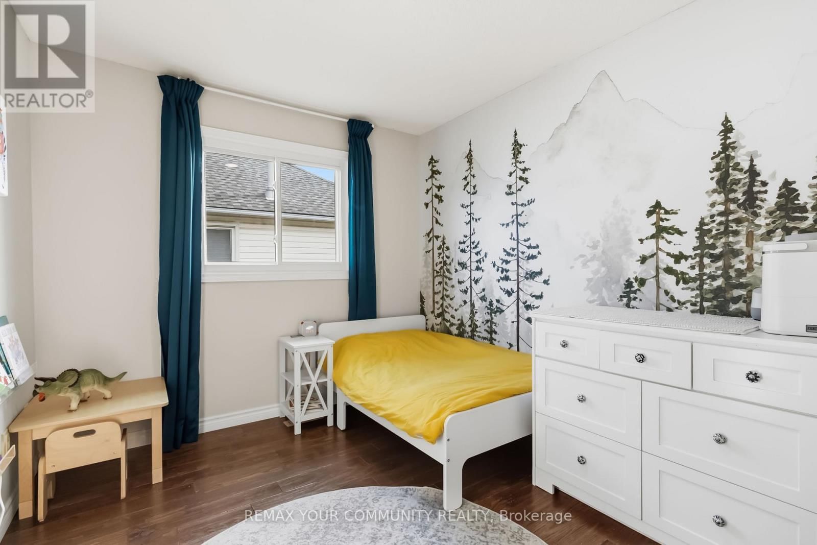 4184 VERMONT CRESCENT Image 26