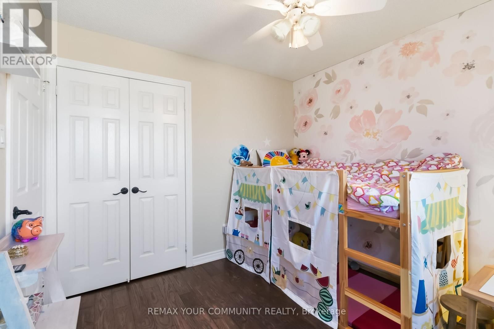 4184 VERMONT CRESCENT Image 29