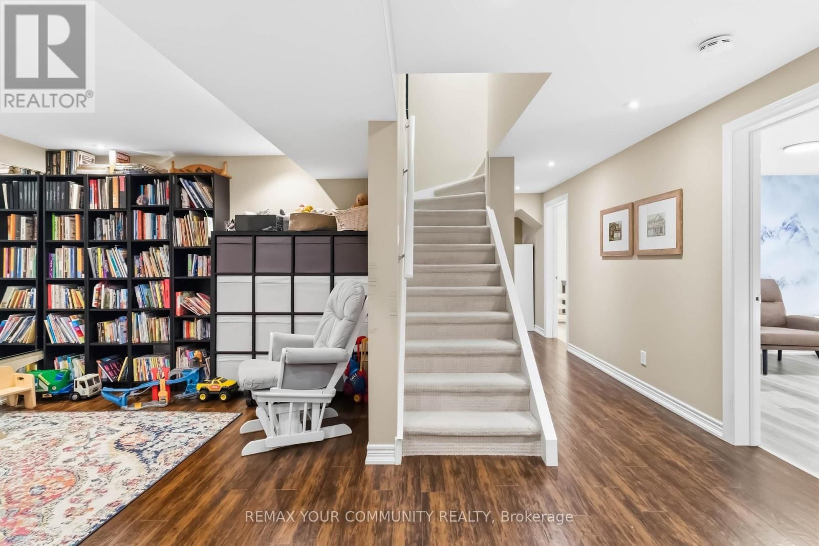 4184 VERMONT CRESCENT Image 33