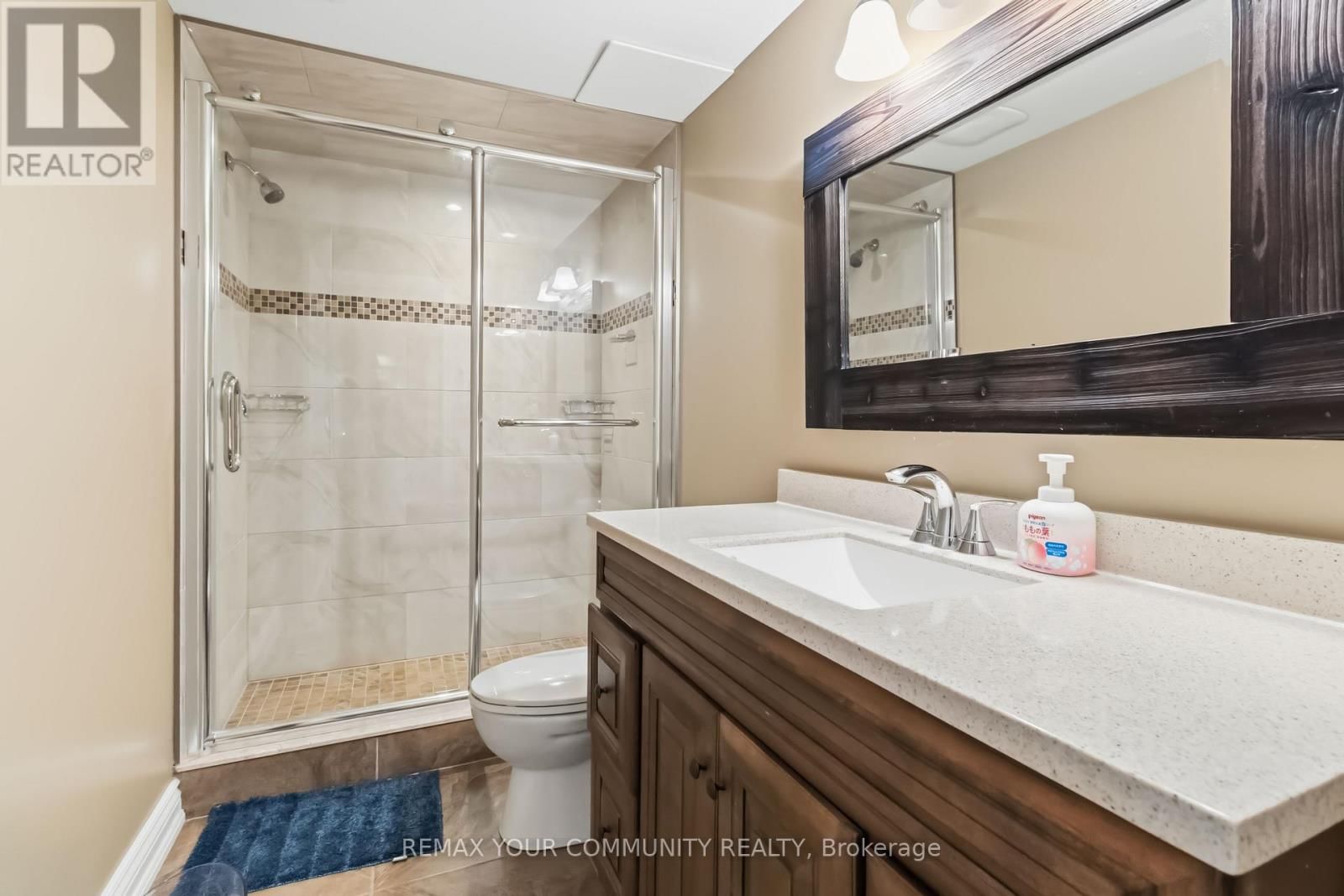 4184 VERMONT CRESCENT Image 34