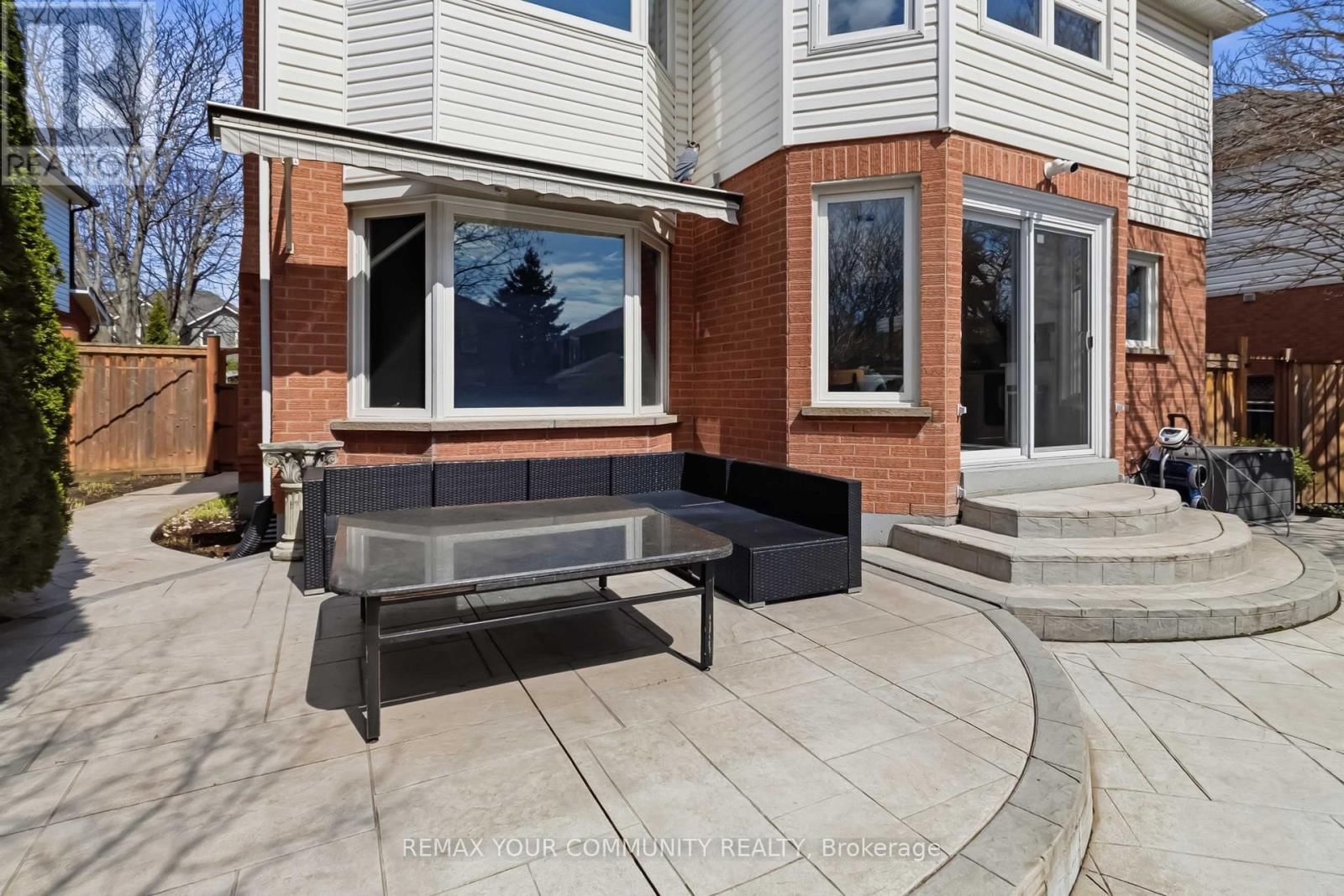 4184 VERMONT CRESCENT Image 42