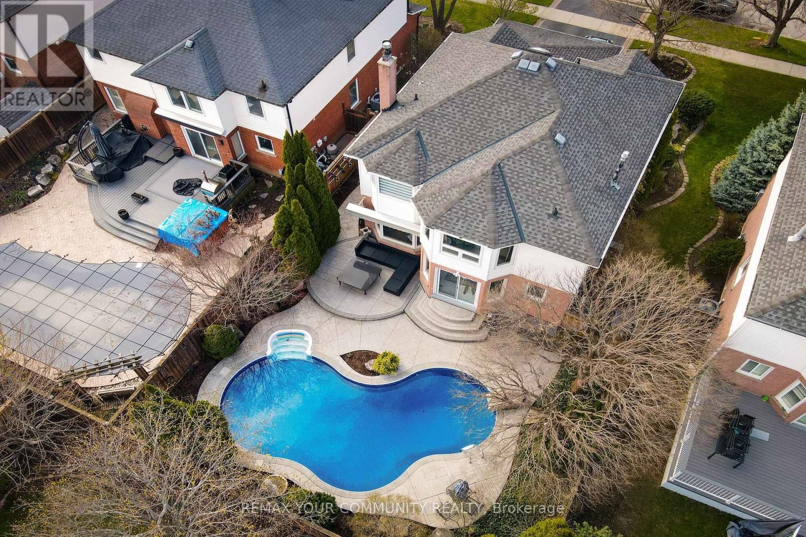 4184 VERMONT CRESCENT Image 49