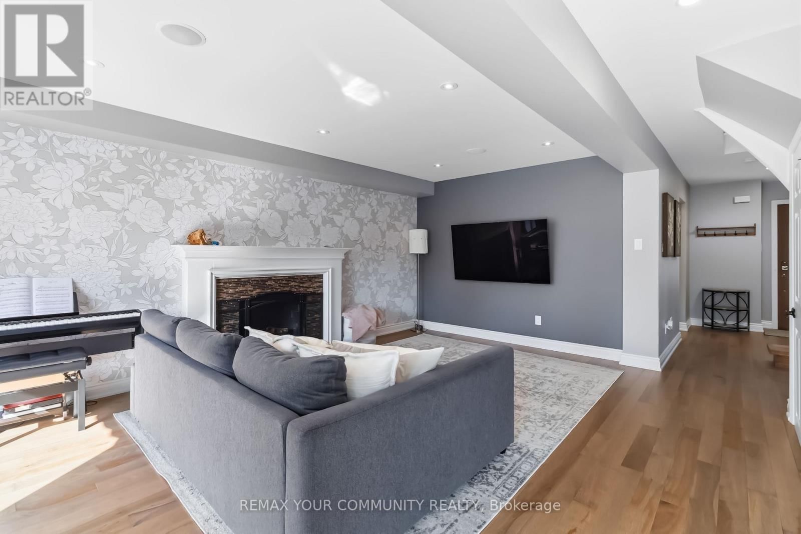 4184 VERMONT CRESCENT Image 6