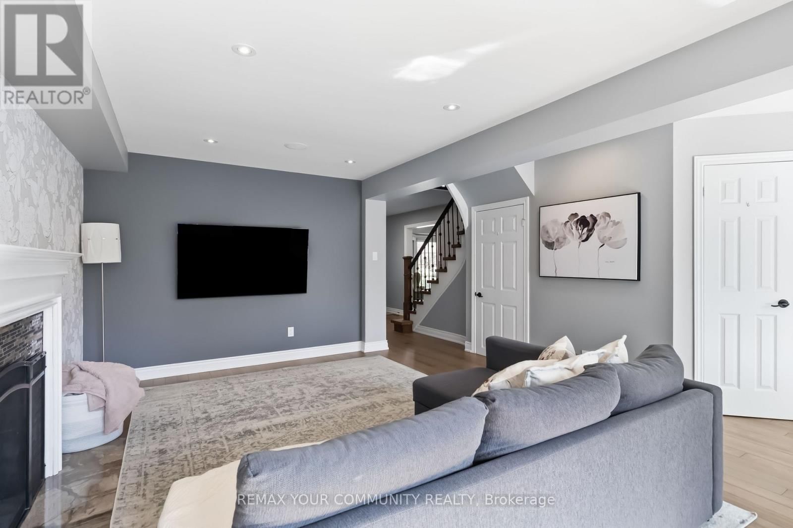 4184 VERMONT CRESCENT Image 8