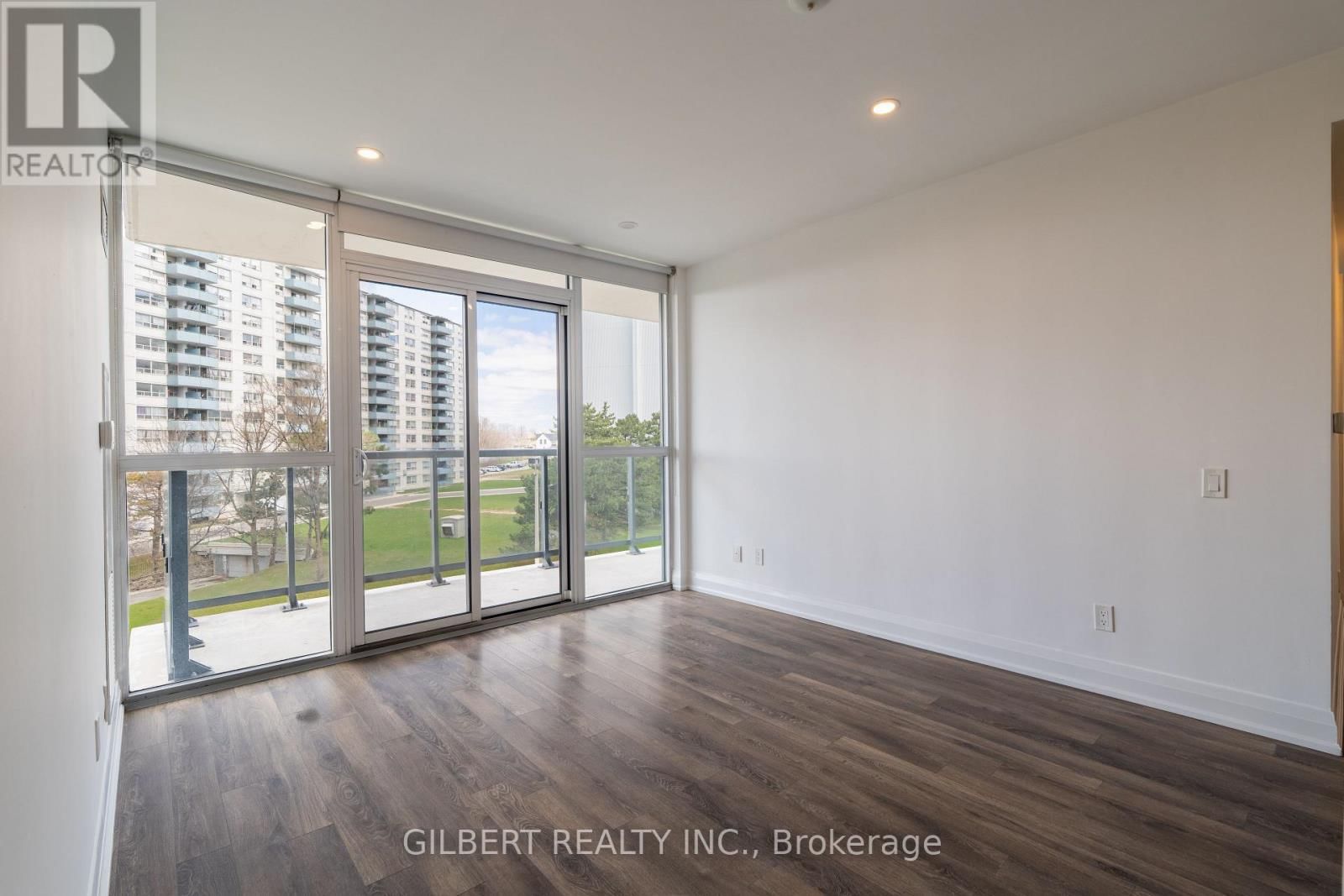 404 - 1461 LAWRENCE AVE W Image 18