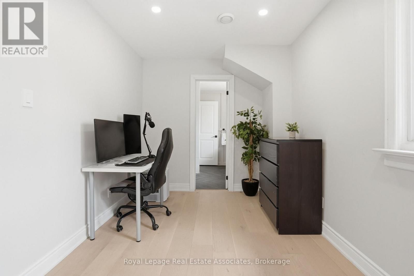 161 MILL STREET Image 36