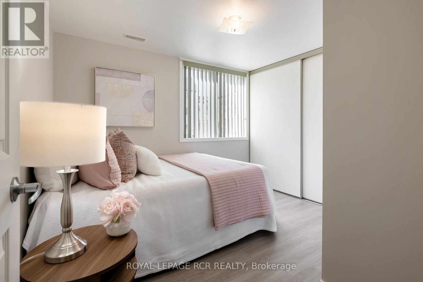 209 - 70 FIRST STREET Image 10