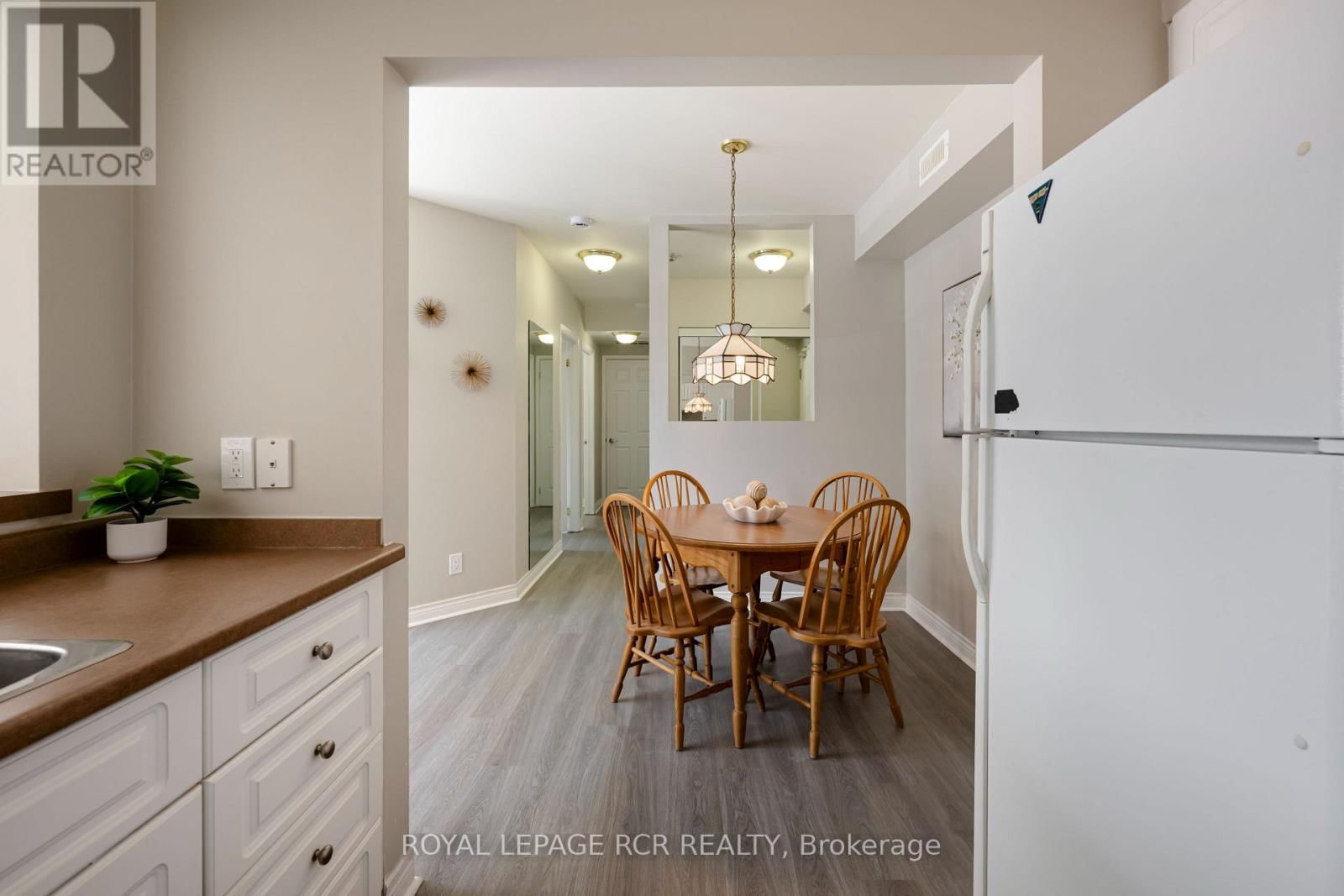 209 - 70 FIRST STREET Image 17