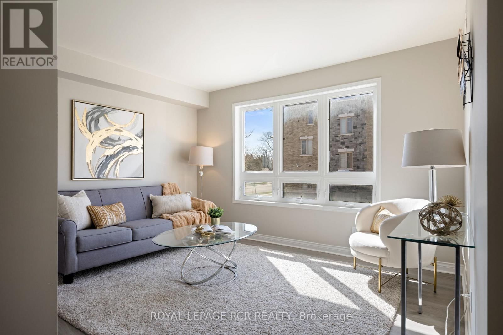 209 - 70 FIRST STREET Image 2