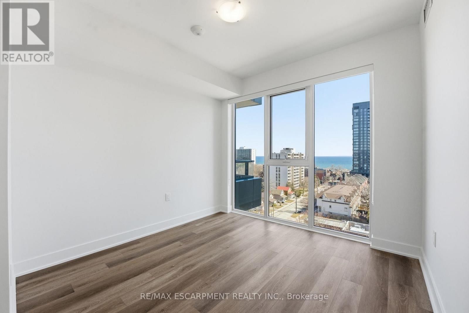 908 - 2088 JAMES STREET Image 14