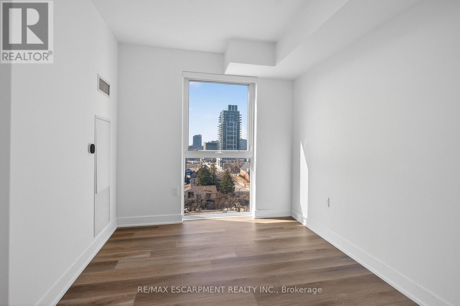 908 - 2088 JAMES STREET Image 18