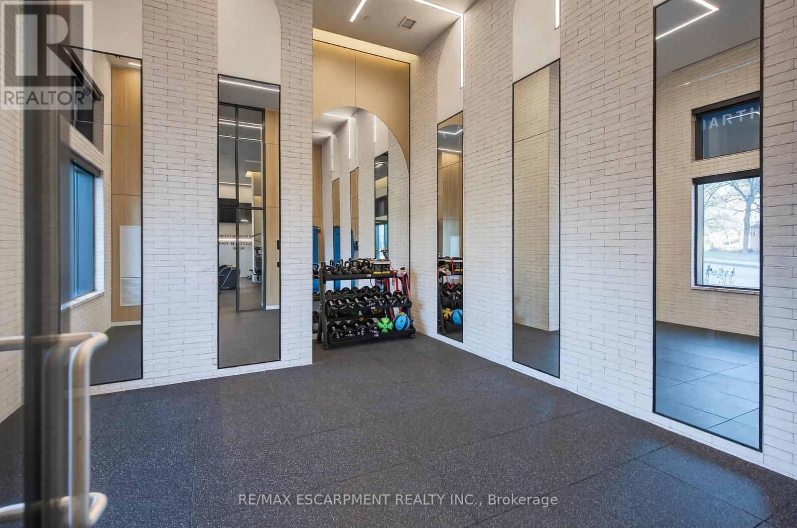 908 - 2088 JAMES STREET Image 26