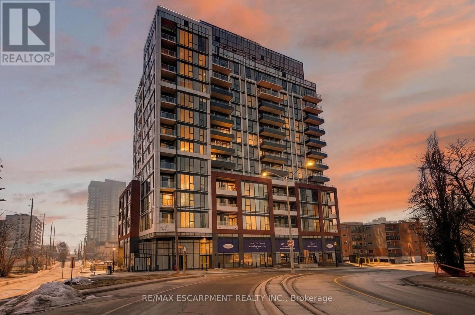 908 - 2088 JAMES STREET Image 4