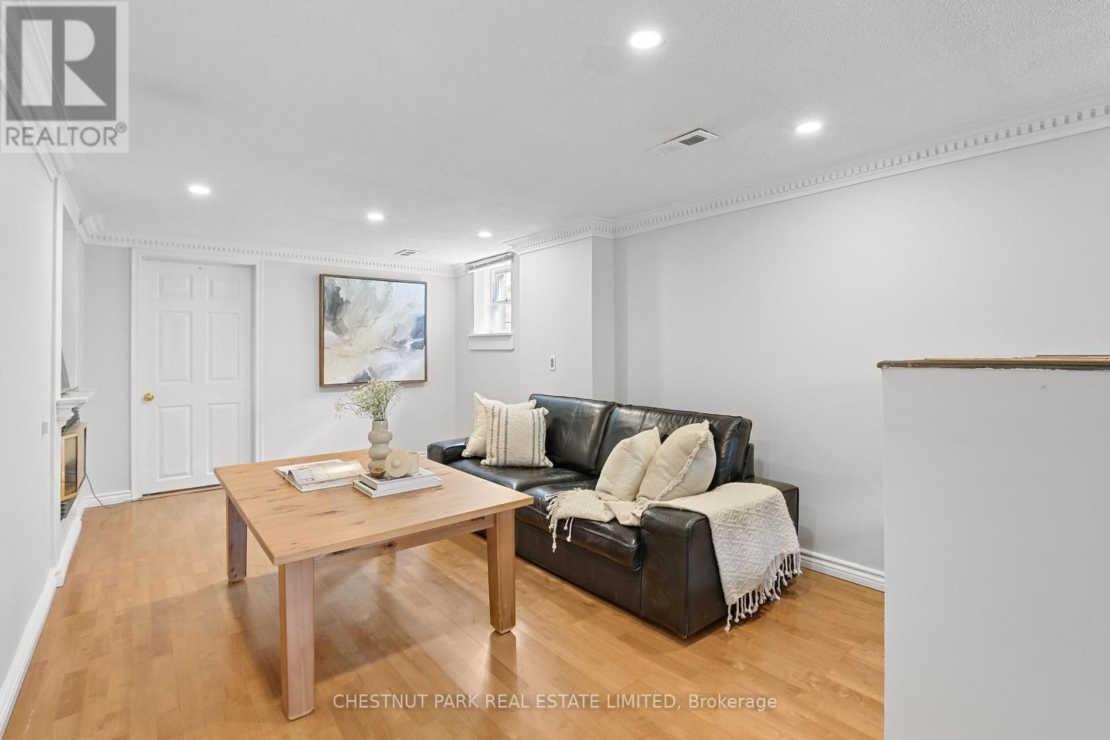 27 CEDARCREST DRIVE Image 24